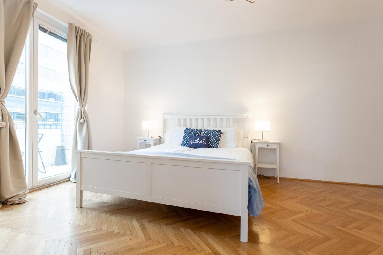 Operastreet City Center Santorin Wiedeń Zewnętrze zdjęcie